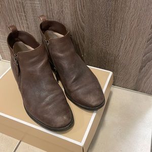 Brown Michael Kors ankle boots size 8.5